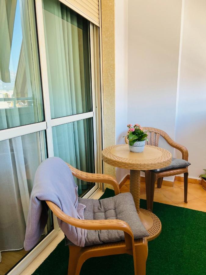 Lovely Apartment, Free Parking Tirana Exteriör bild