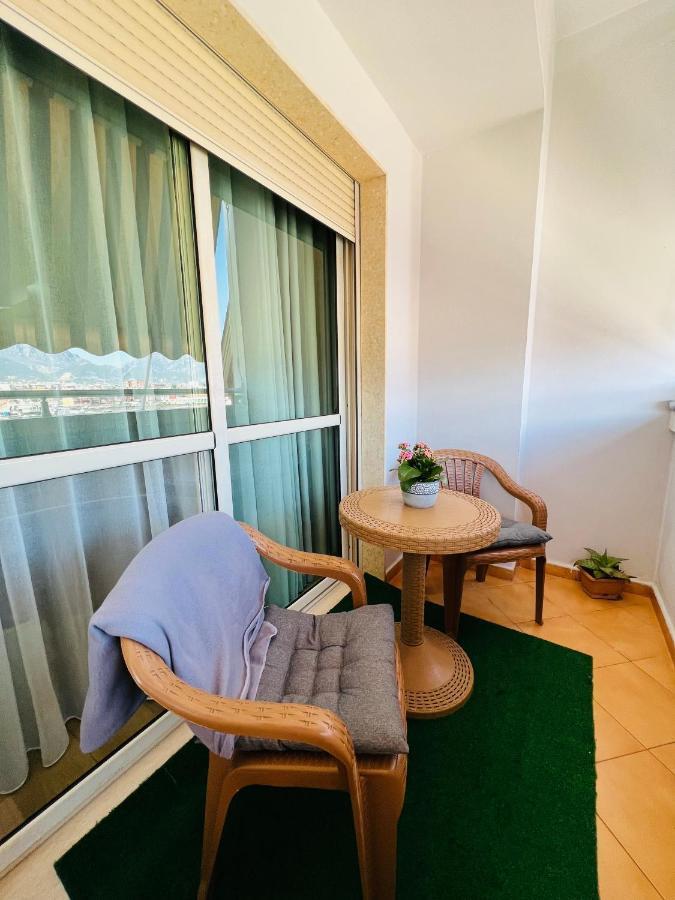 Lovely Apartment, Free Parking Tirana Exteriör bild